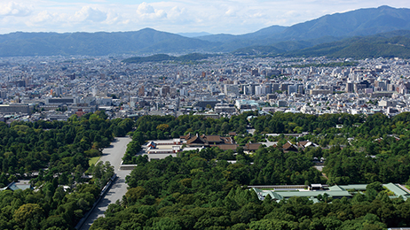 京都御苑(徒歩6分・約460m)