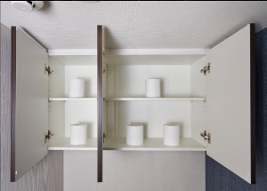 トイレ吊戸棚