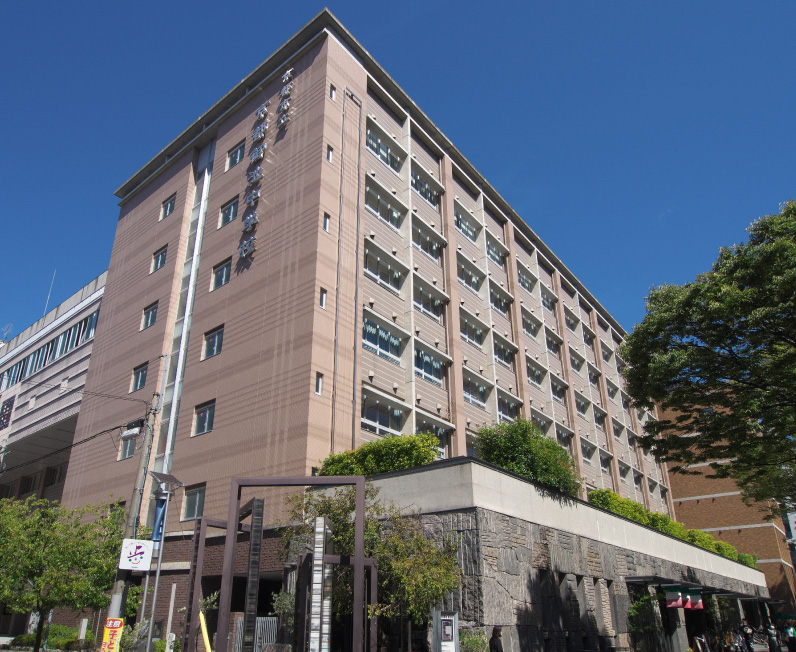 京都御池中学校